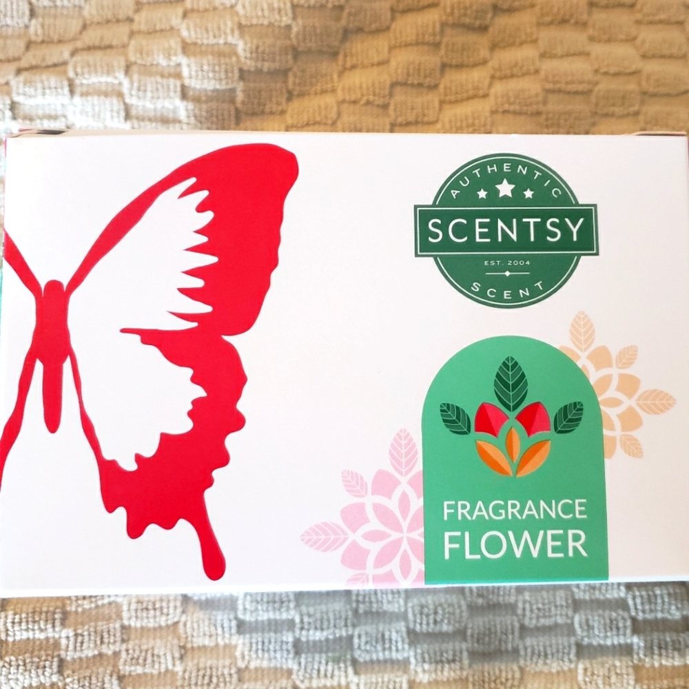 Scentsy Fragrance Flower Christmas Cottage